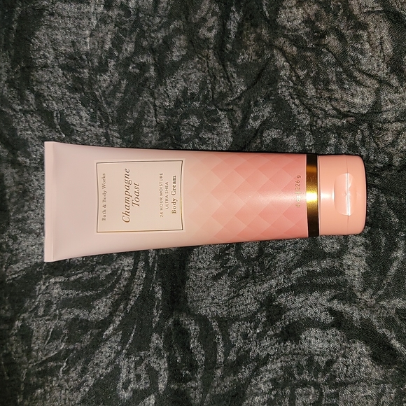 NEW Bath & Body Works Champagne Toast spray and lotion set - Picture 3 of 5